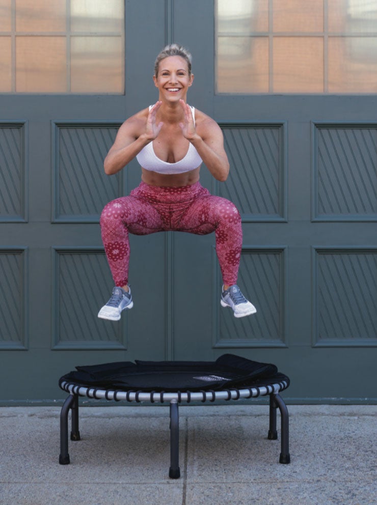 Low-Squating-Jump Trampoline Low Squatting Jump