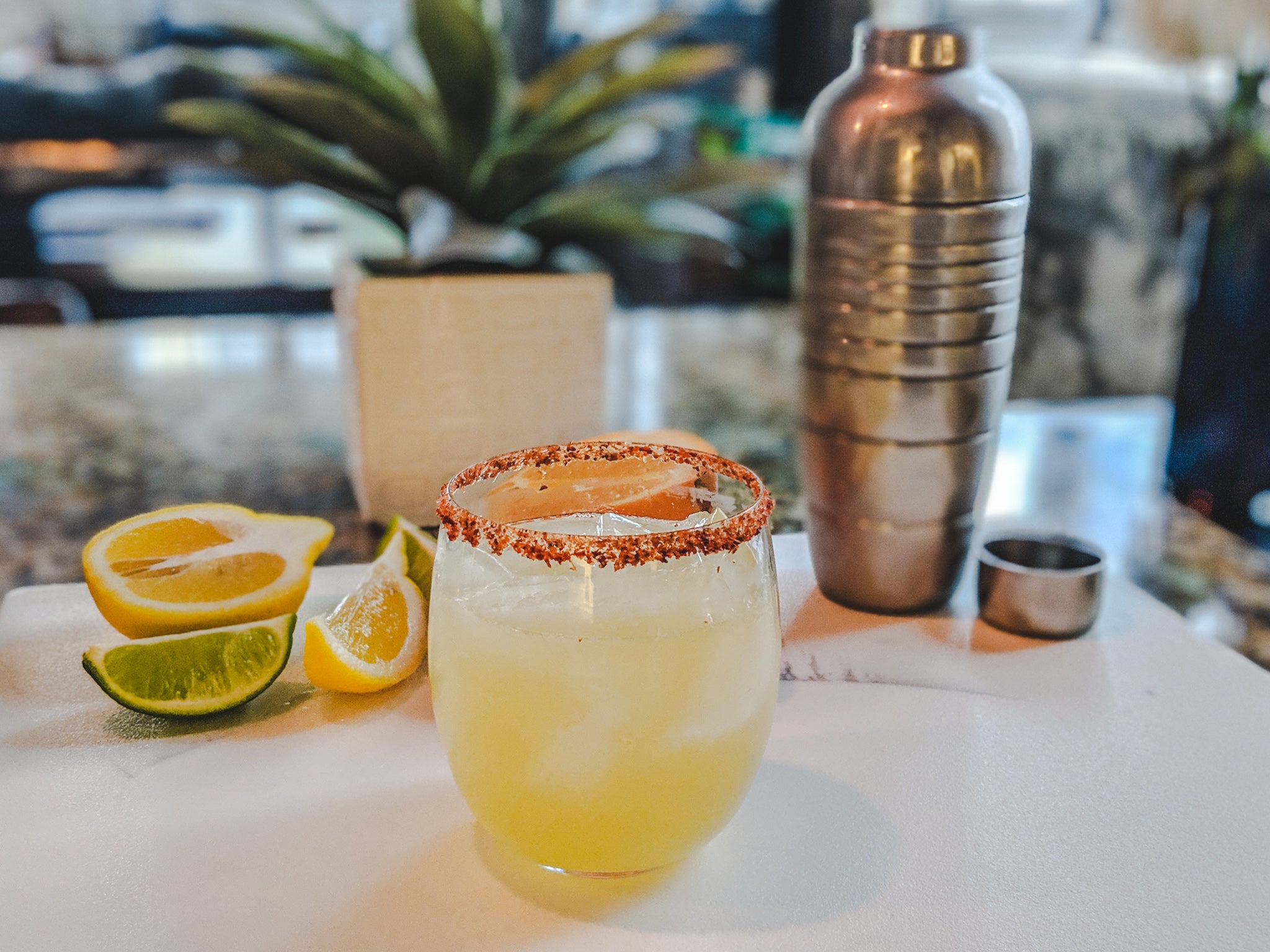 Low-sugar healthy margarita recipe