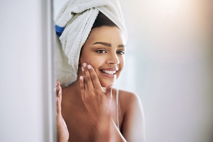 skincare Applying skincare