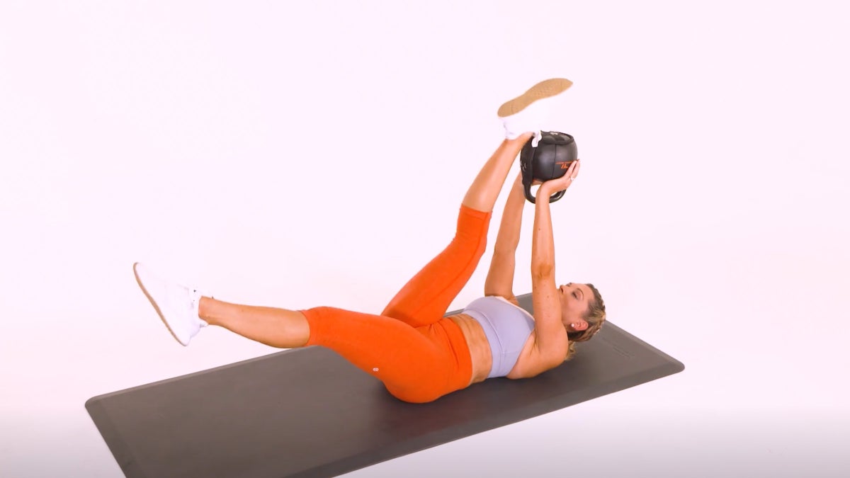 Kettlebell Isometric Hold With Alternating Leg Lift Oxygen Mag