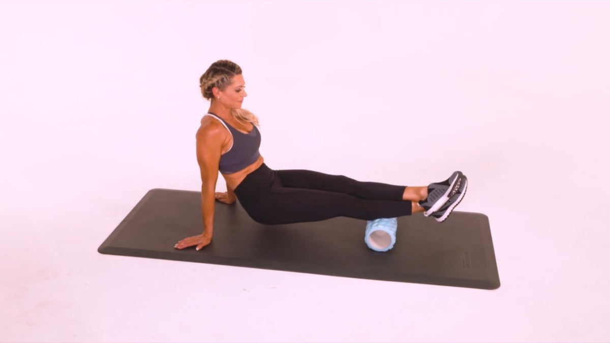 Foam Rolling Calves Oxygen Mag