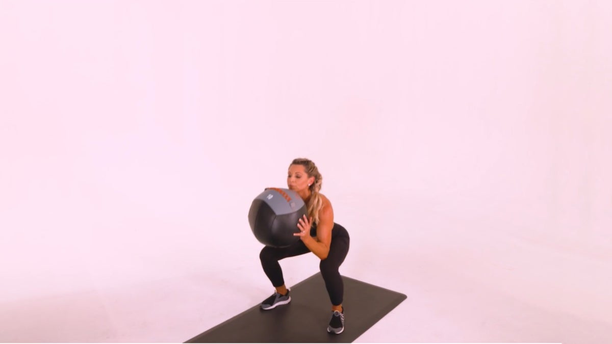 MedicineBall Squat and Toss Oxygen Mag
